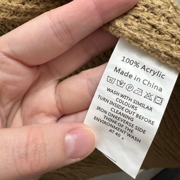 Camel Knit Women's Cardigan - Picture 4 of 7